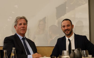 Jean-Louis Debré  and Laurent Kupferman: a republican debate over  a table in Taokan