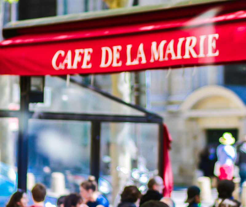 The Café de la Mairie: another institution!